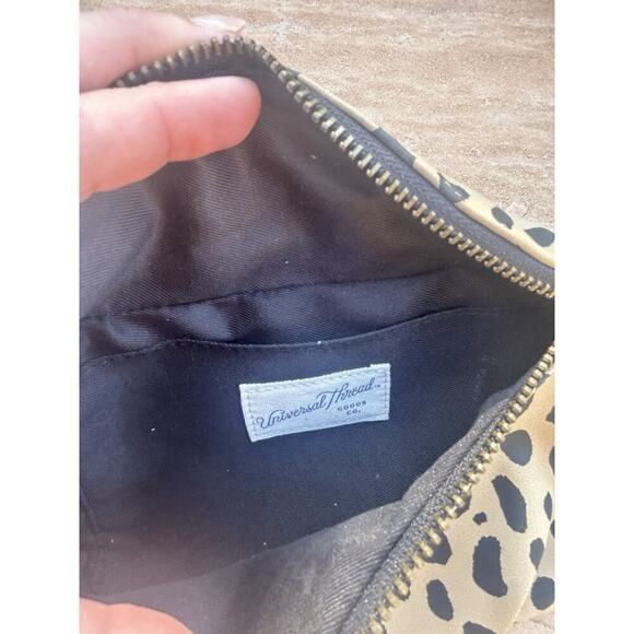 Leopard Print Paxton Fanny Pack - Universal Thread Brown Leopard Print JW - Picture 3 of 3